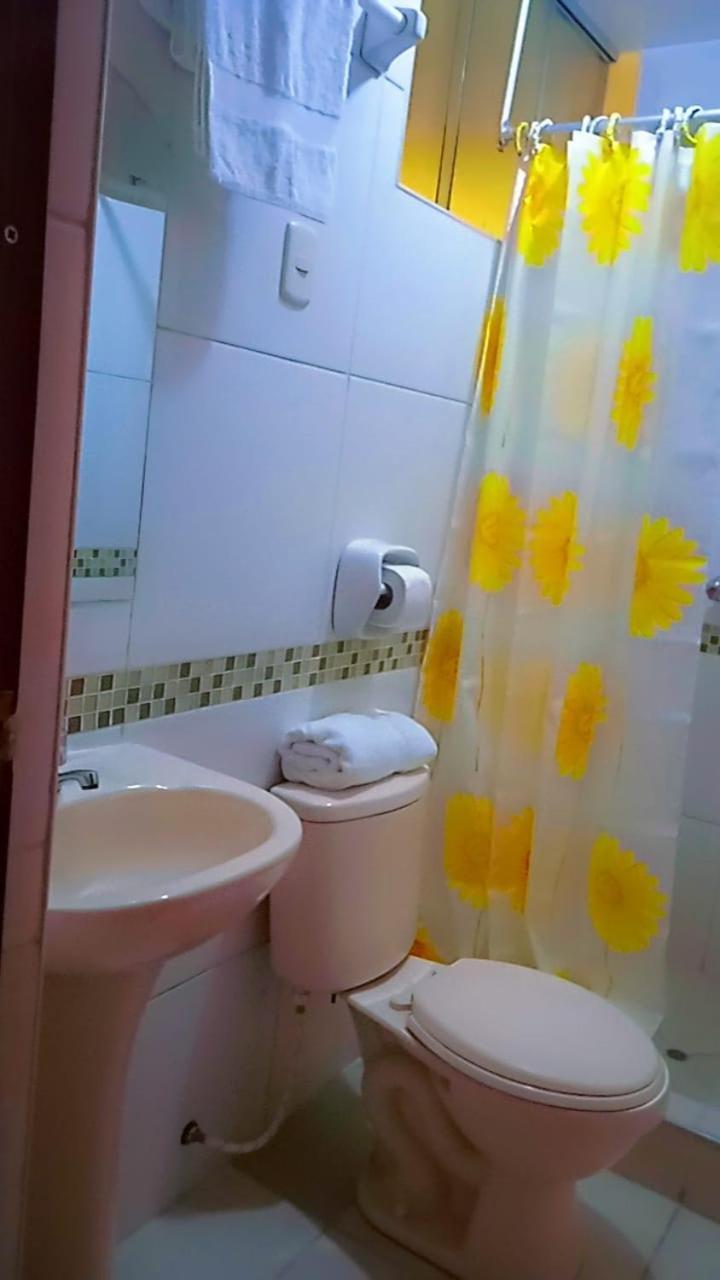 Hostal Acuarius 푸노 외부 사진