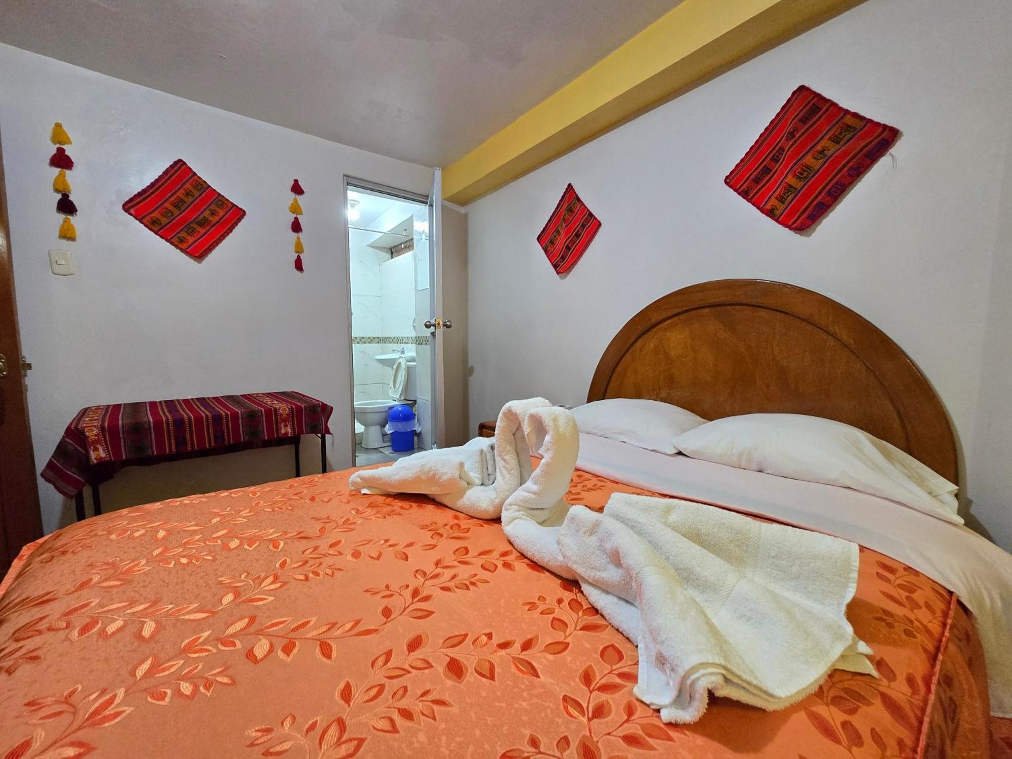 Hostal Acuarius 푸노 외부 사진