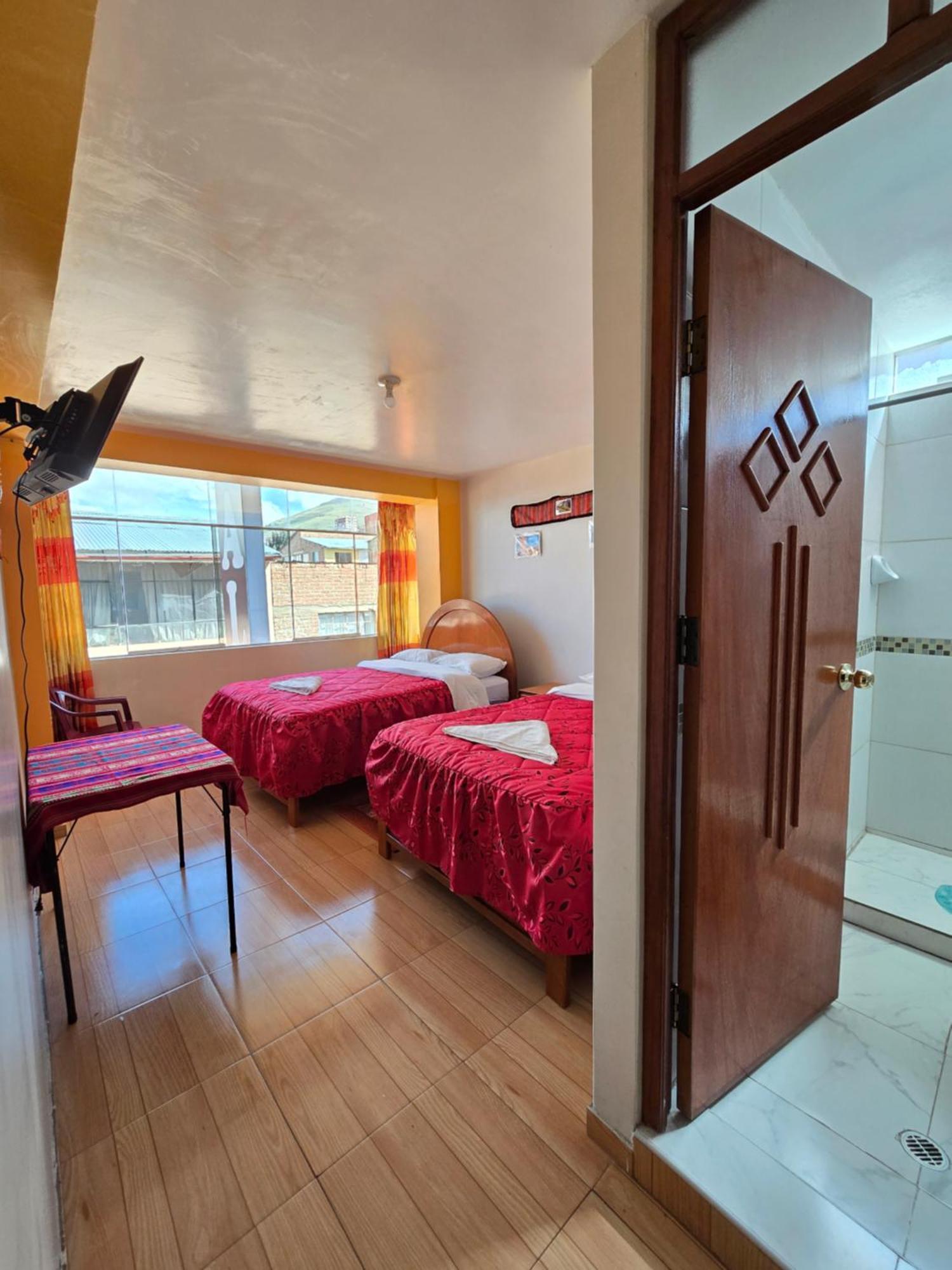 Hostal Acuarius 푸노 외부 사진