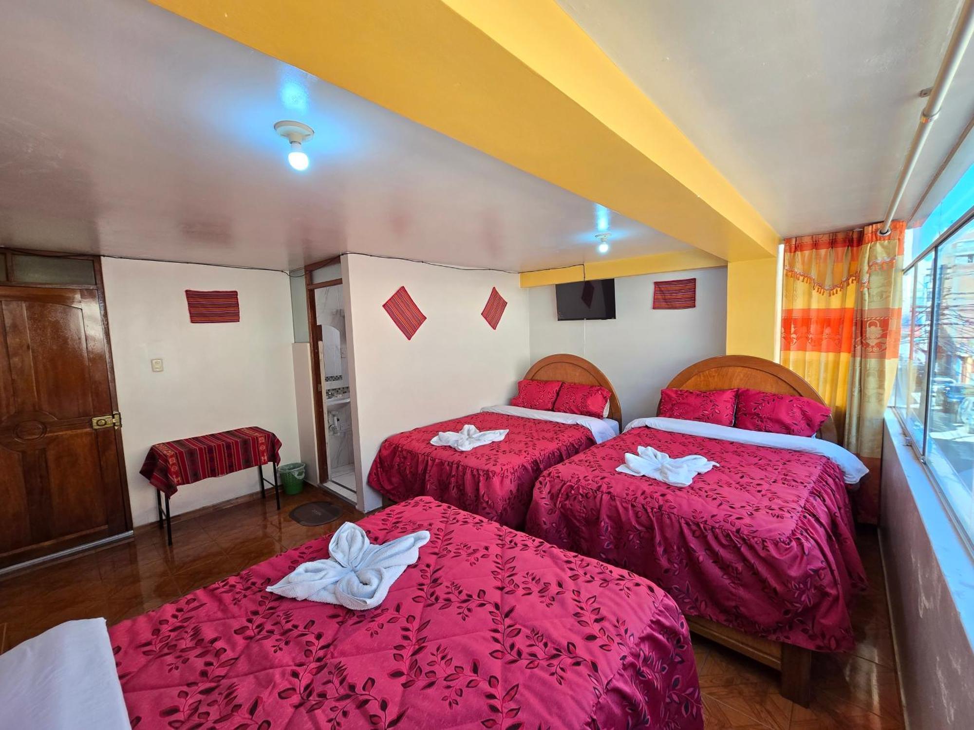 Hostal Acuarius 푸노 외부 사진