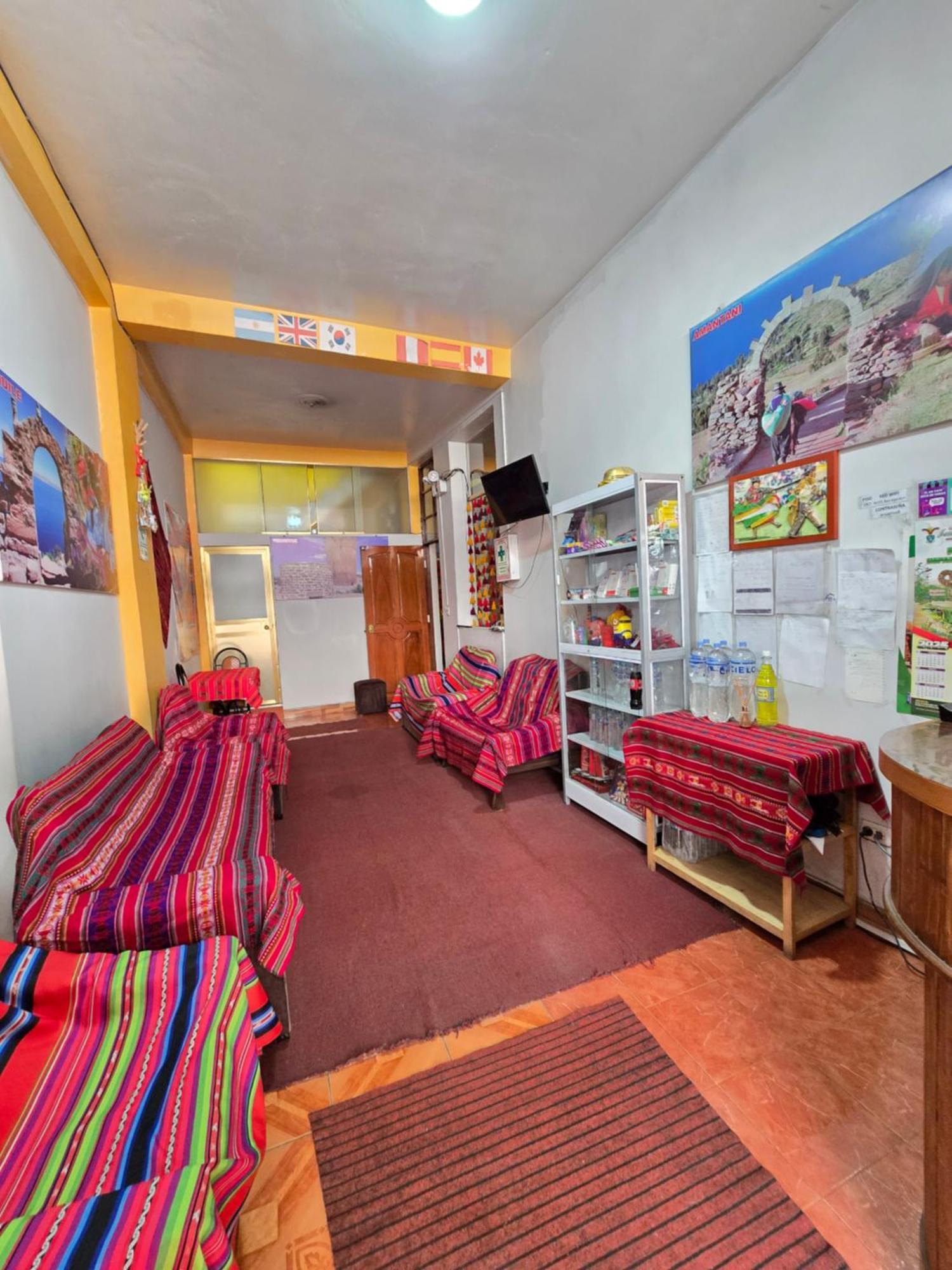 Hostal Acuarius 푸노 외부 사진