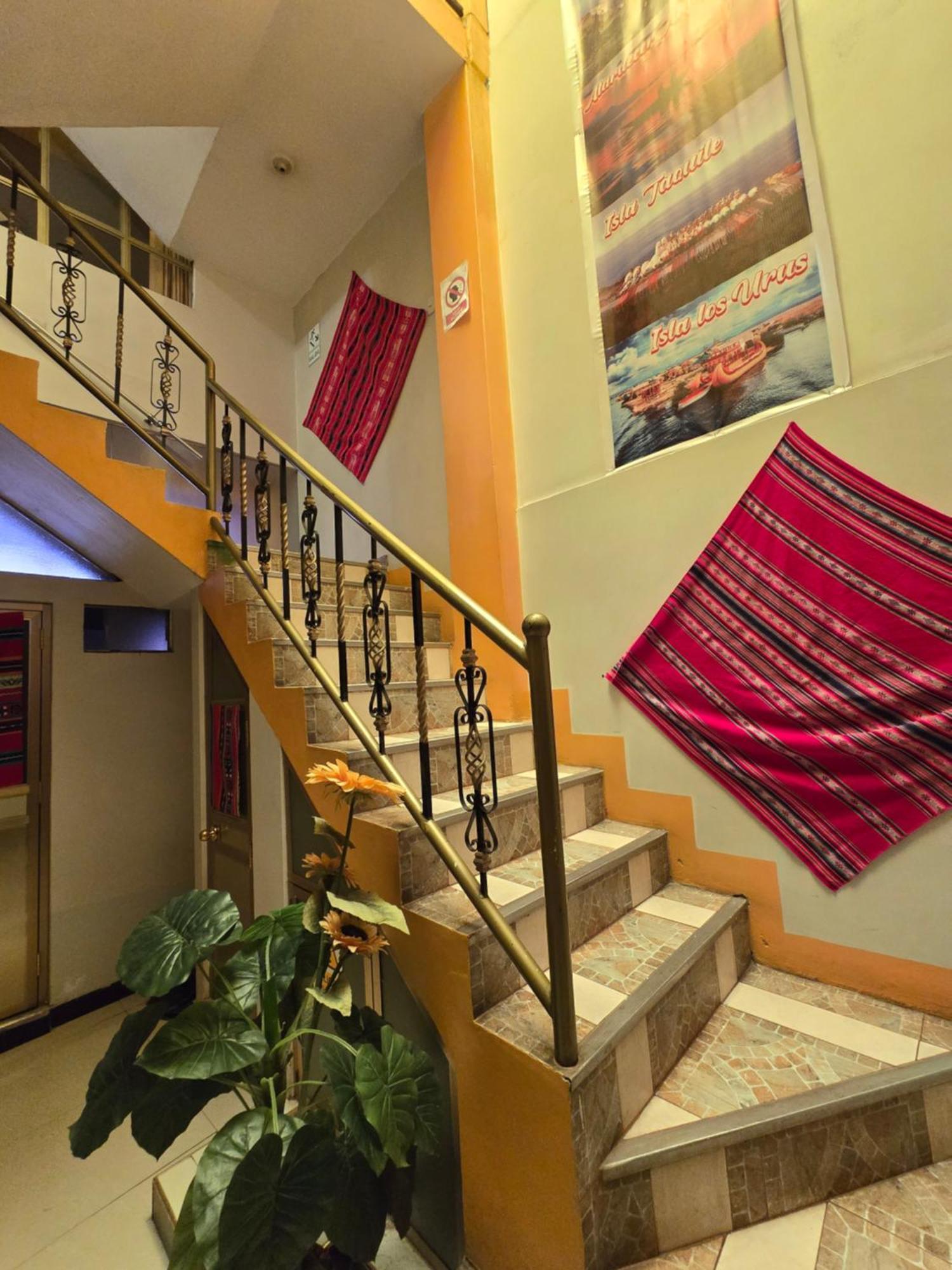 Hostal Acuarius 푸노 외부 사진